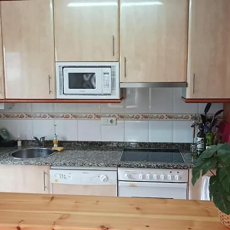 Сasa de vacaciones Casa Acogedora Y Equipada Con Jardin