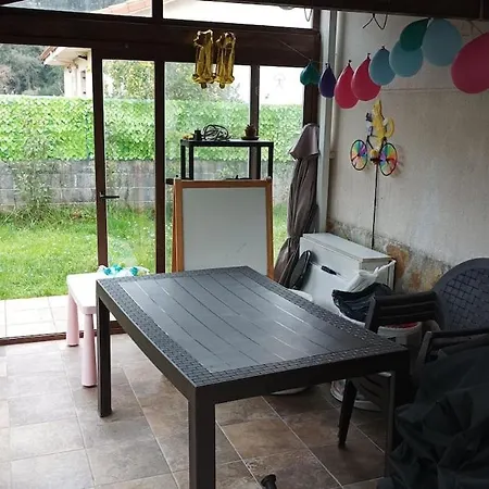 Casa Acogedora Y Equipada Con Jardin Сasa de vacaciones