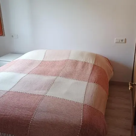 Casa Acogedora Y Equipada Con Jardin Сasa de vacaciones