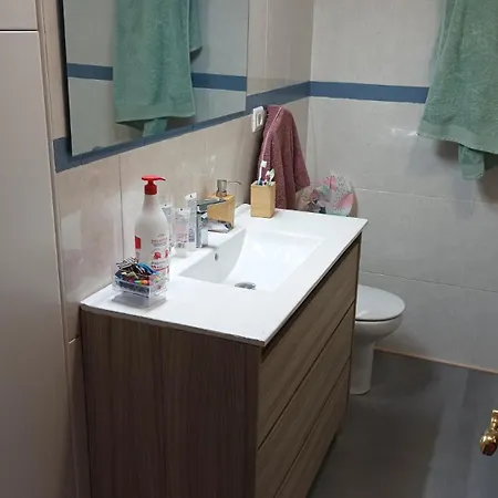 Casa Acogedora Y Equipada Con Jardin *