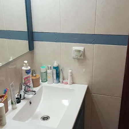 Casa Acogedora Y Equipada Con Jardin *