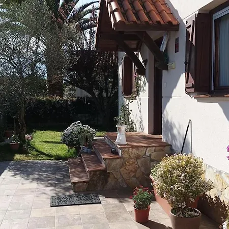 Casa Acogedora Y Equipada Con Jardin